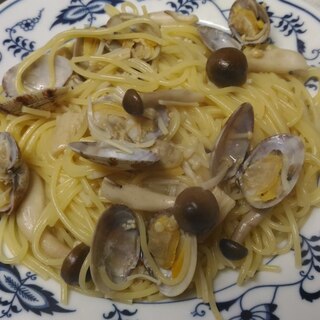 キノコとあさりのパスタ